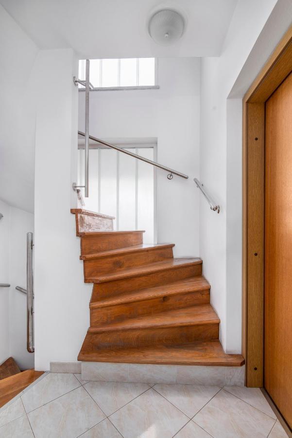 Apartment Blu พูลา ภายนอก รูปภาพ